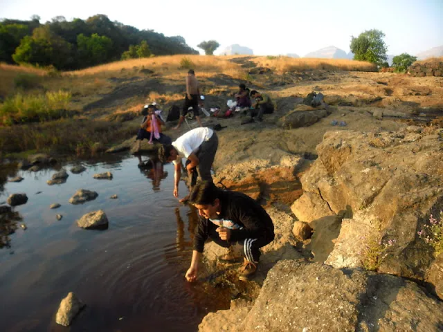 Trek from Samrad -Sandhan valley-Karoli Ghat-Ratangad-Ratanwadi