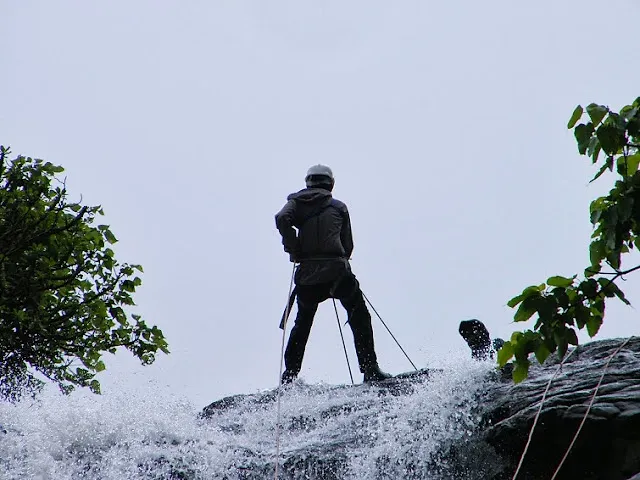 5 Minutes of Thrill: Waterfall Rappelling