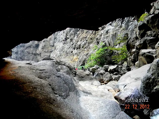 Trek from Samrad -Sandhan valley-Karoli Ghat-Ratangad-Ratanwadi