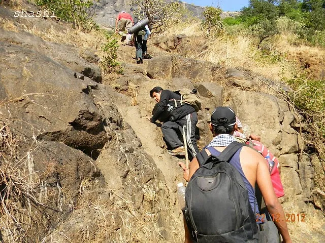 Trek from Samrad -Sandhan valley-Karoli Ghat-Ratangad-Ratanwadi