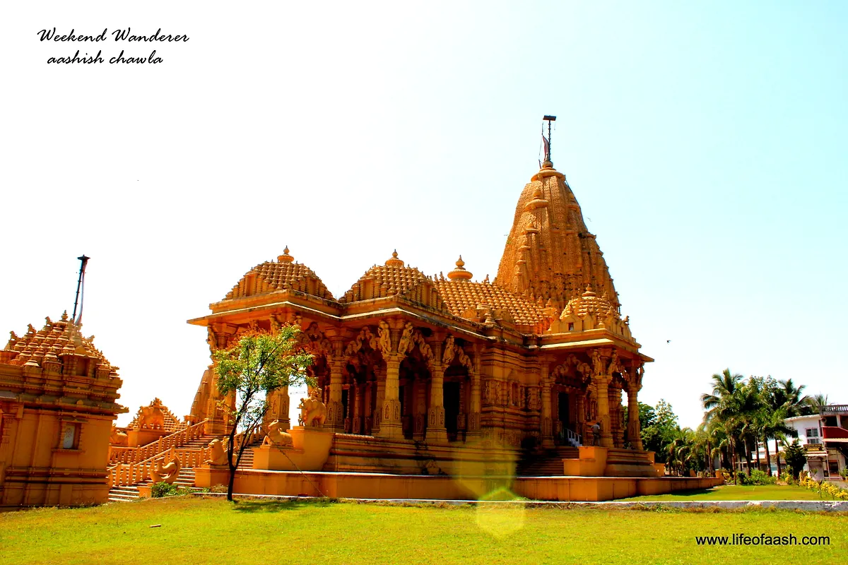 जैन मंदिर भिलाड़, गुजरात