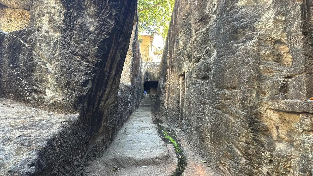 A Short Trip to Jogeshwari Caves Mumbai – Hidden History in the Heart of the City