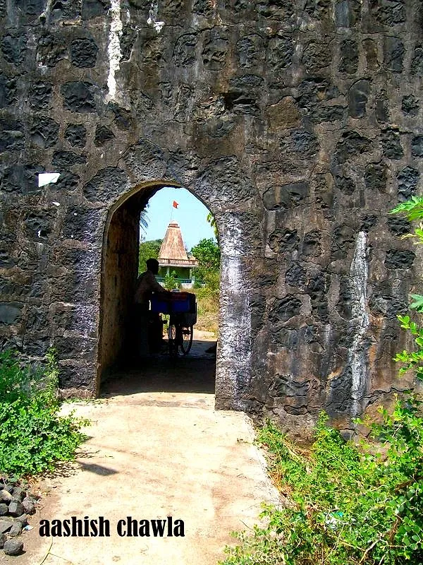 Arnala Fort
